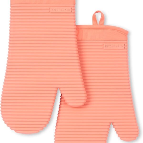 Ribbed Soft Silicone Oven Mitt Set, 7"x13", Milkshake 2 Count